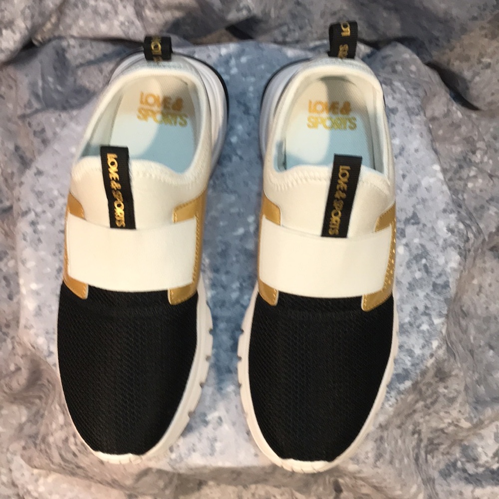 Women’s Size 7 Love & Sports White/Black/Gold Slip on Athletic Shoes Brand New! - Picture 3 of 9